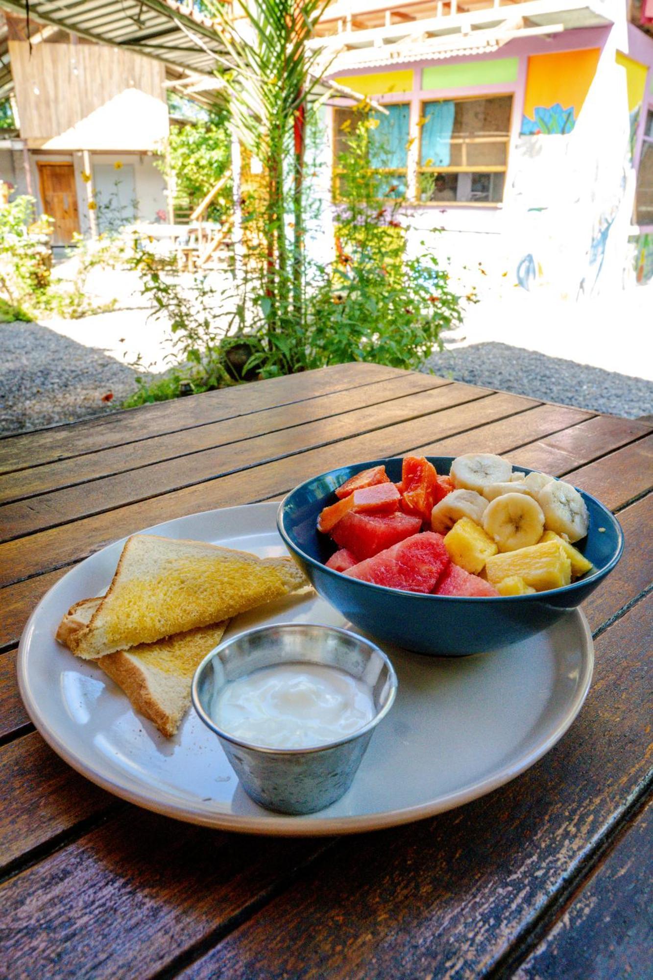Flutterby House * Uvita